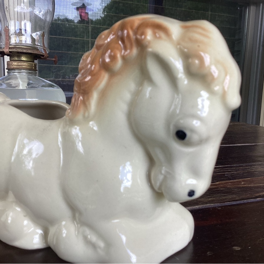 Vintage 1950’s Shawnee Ceramic Horse Planter - Picture 2 of 7
